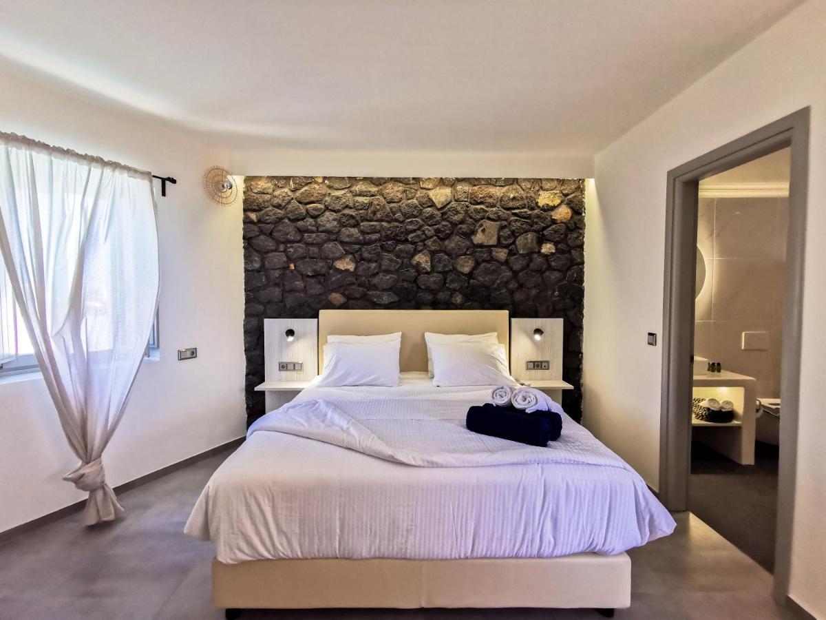 Hotel Noir Santorini à Monólithos Extérieur photo